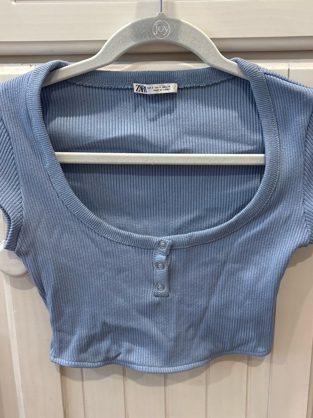 Zara Powder Blue Ribbed Scoop-Neck Crop Top with Button Placket